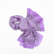 Pañuelo 100% seda Jaipur,90 X 90 cms,estampado,fondo violeta